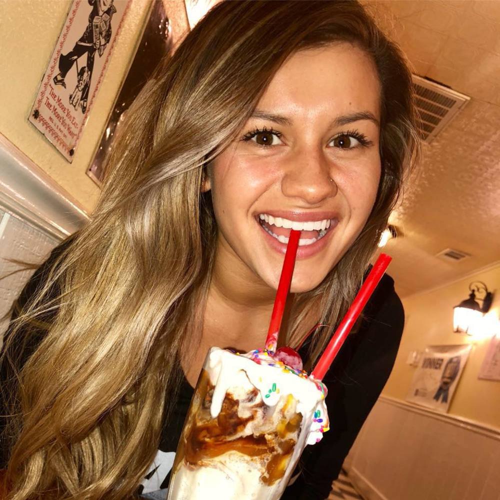 Meet your Posher, Taylor